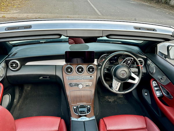Mercedes-C300-img3